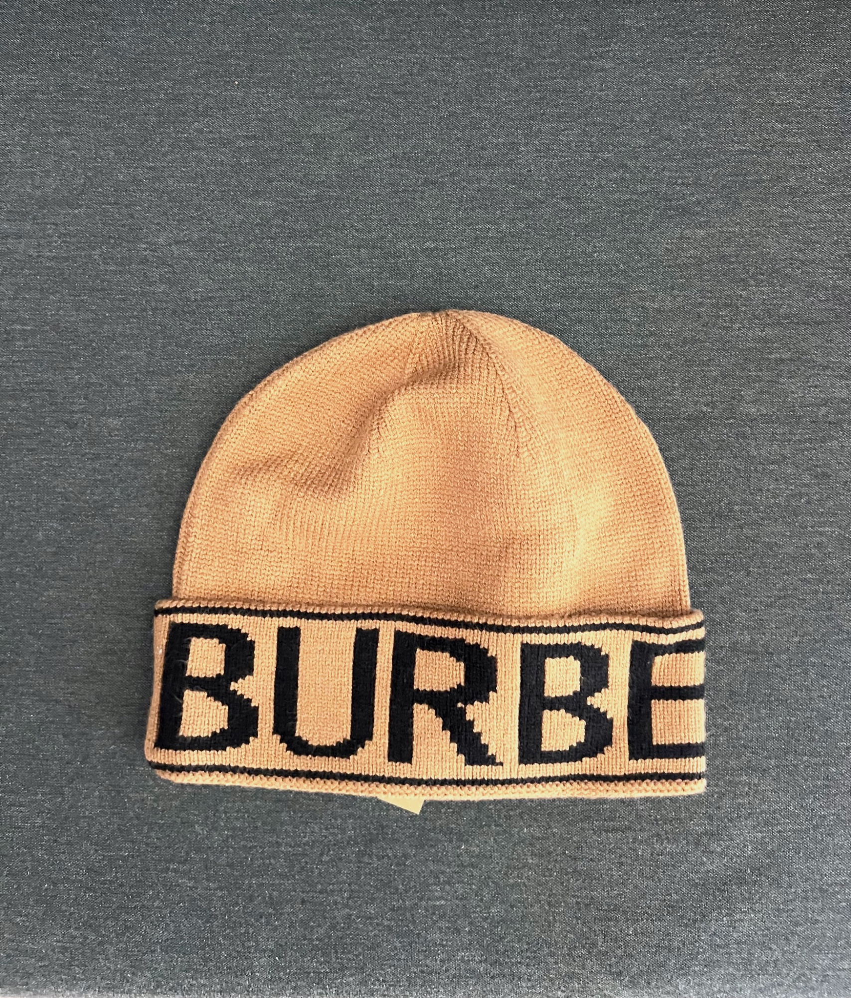 Bonnet Burberry 