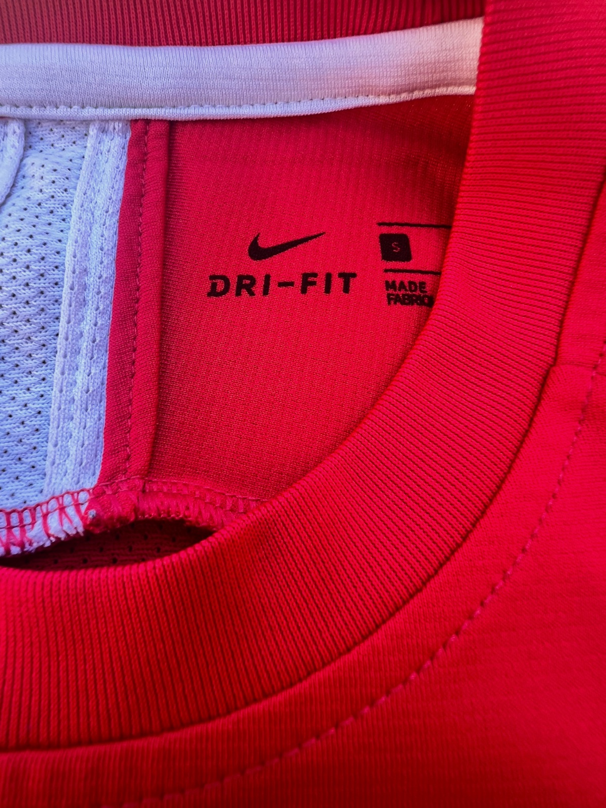 T-shirt de sport Nike rouge – Nike – taille S 5
