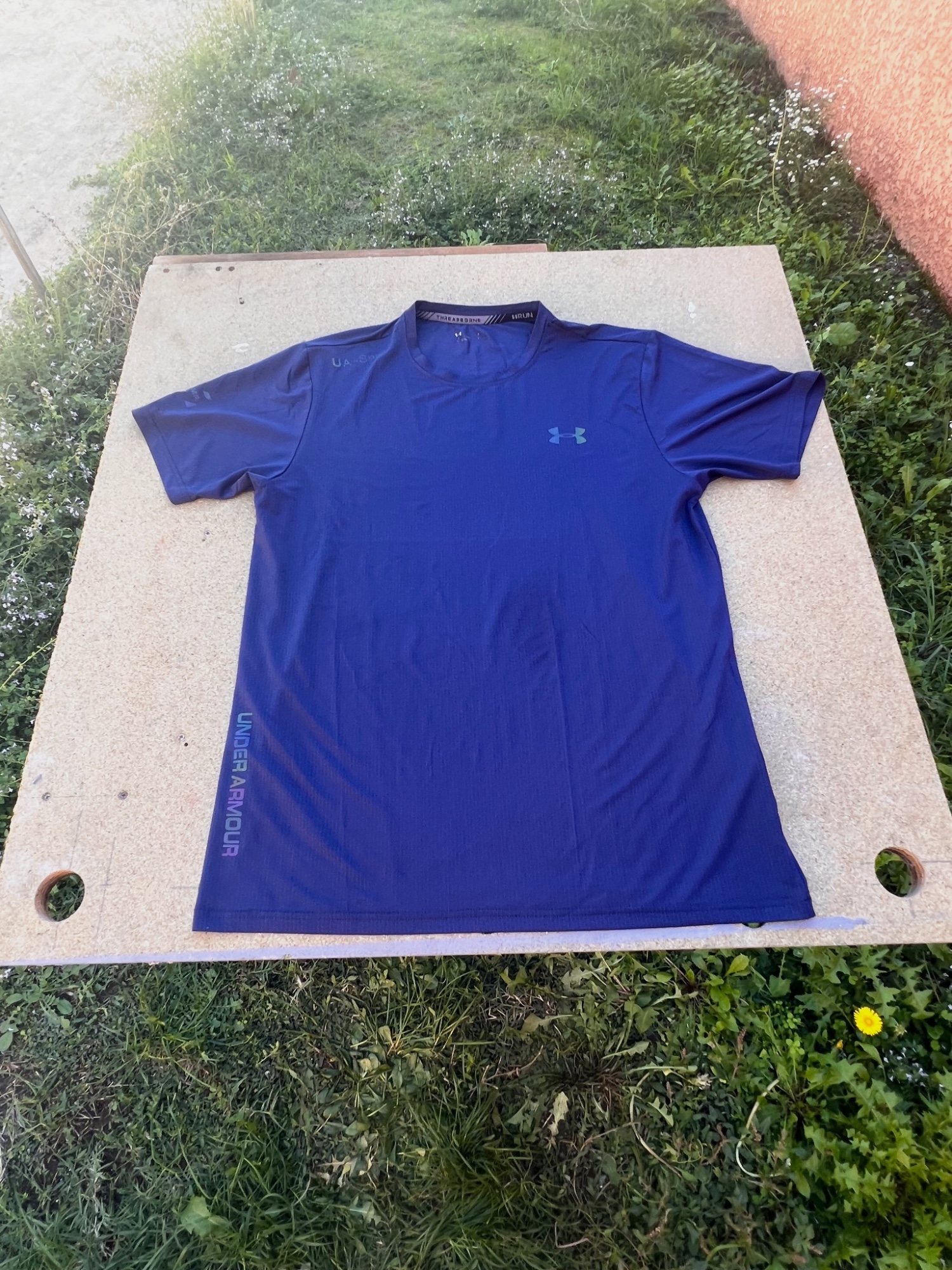 T-shirt Under Armour Threadborne bleu