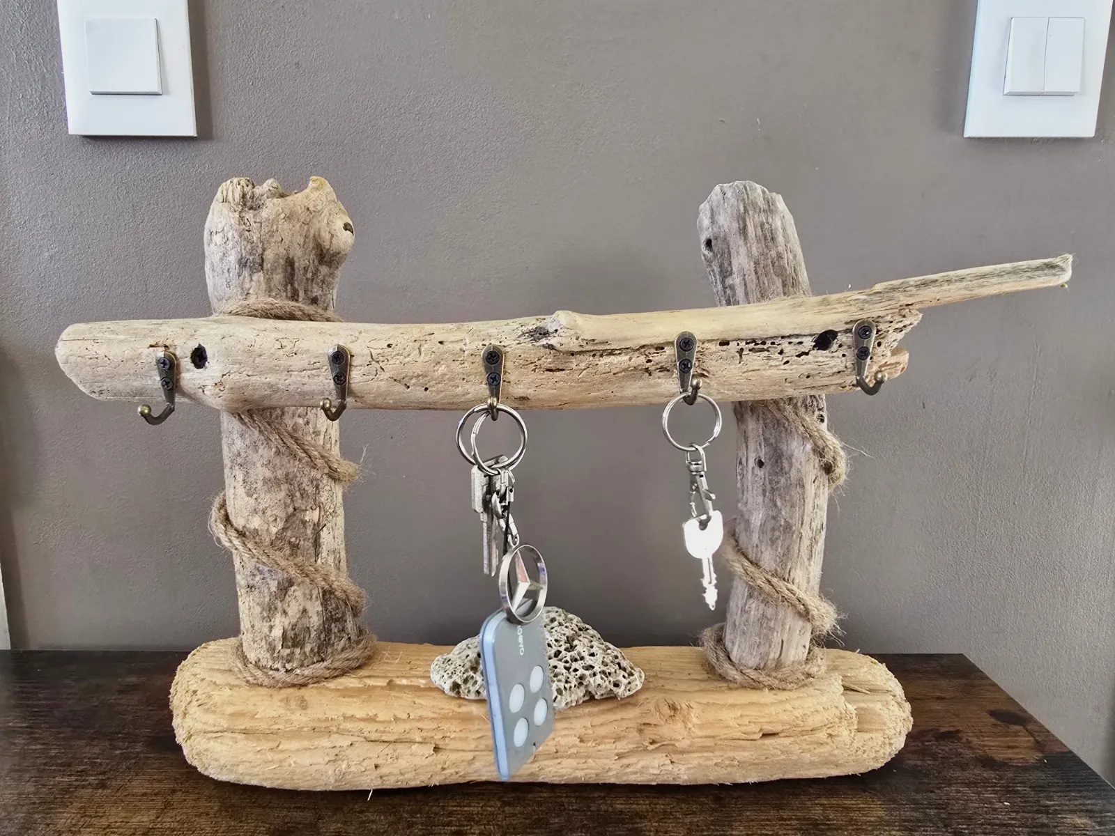 Porte clé en bois flotté  – Sans marque 3