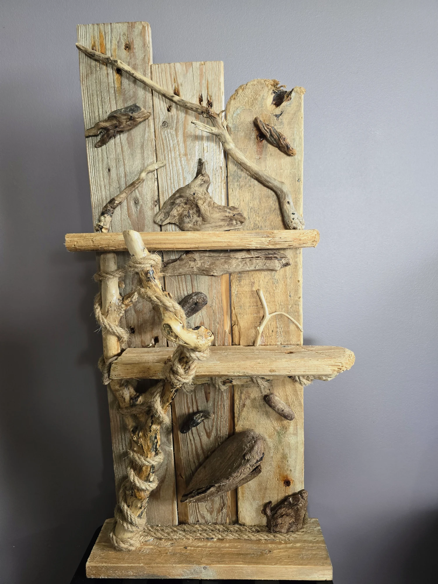 Étagère en bois flotté 