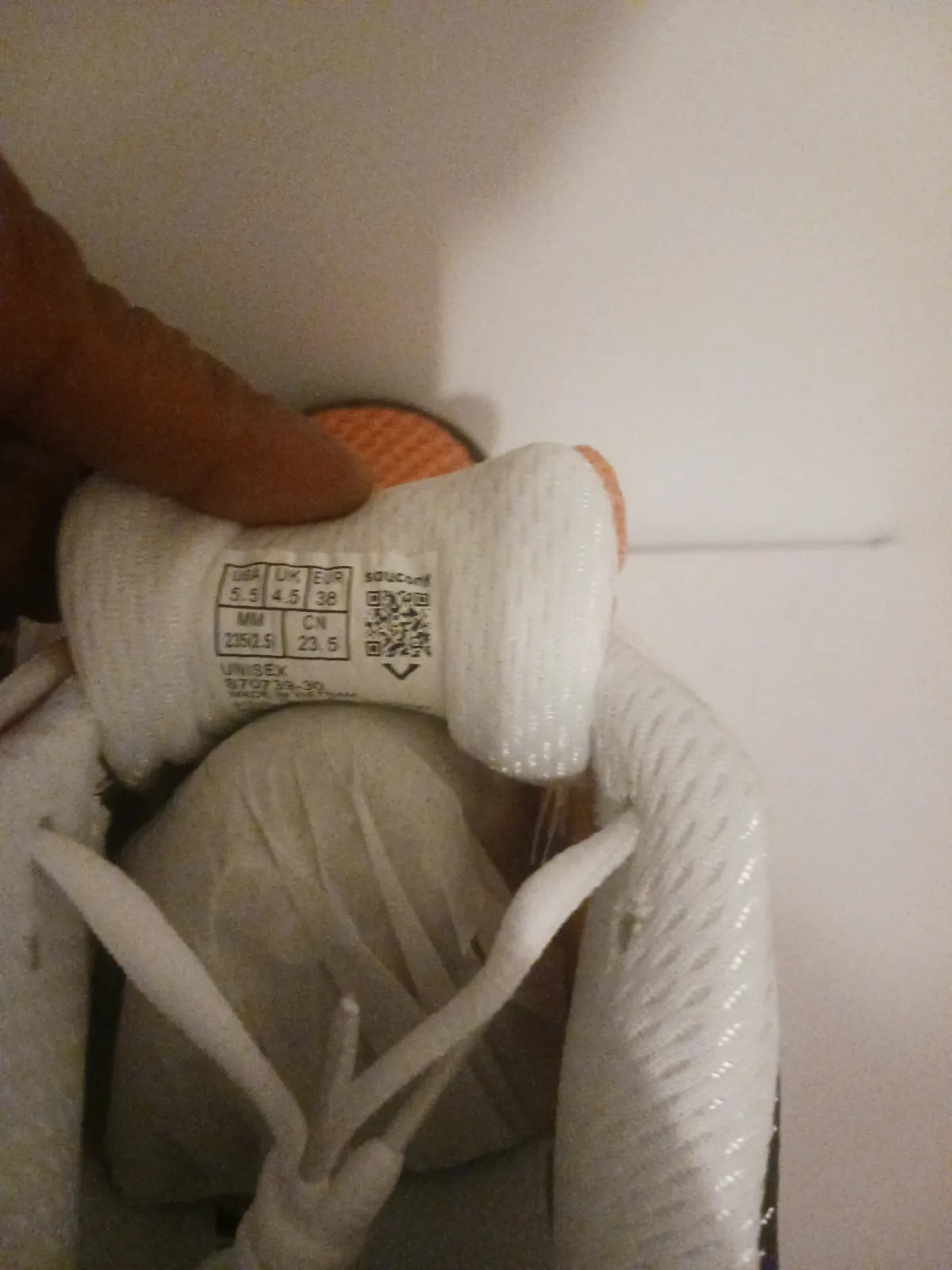 Vends saucony mixte neuf – Saucony – taille EU 38 5