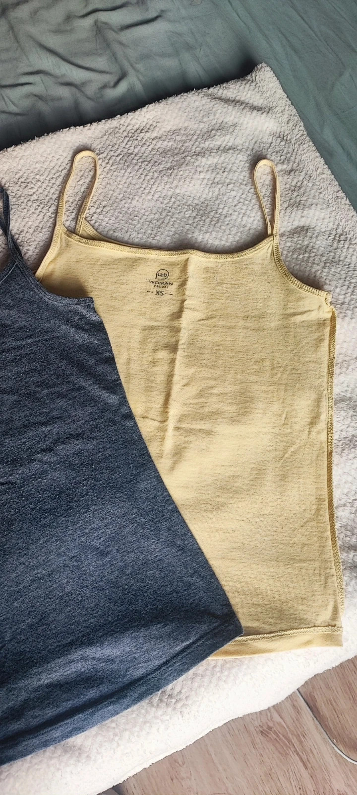 Top gris y amarillo – urb woman – taille S / 36 / 8 4