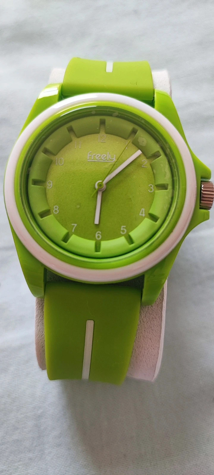 Reloj circular de silicona – taille Taille unique 2