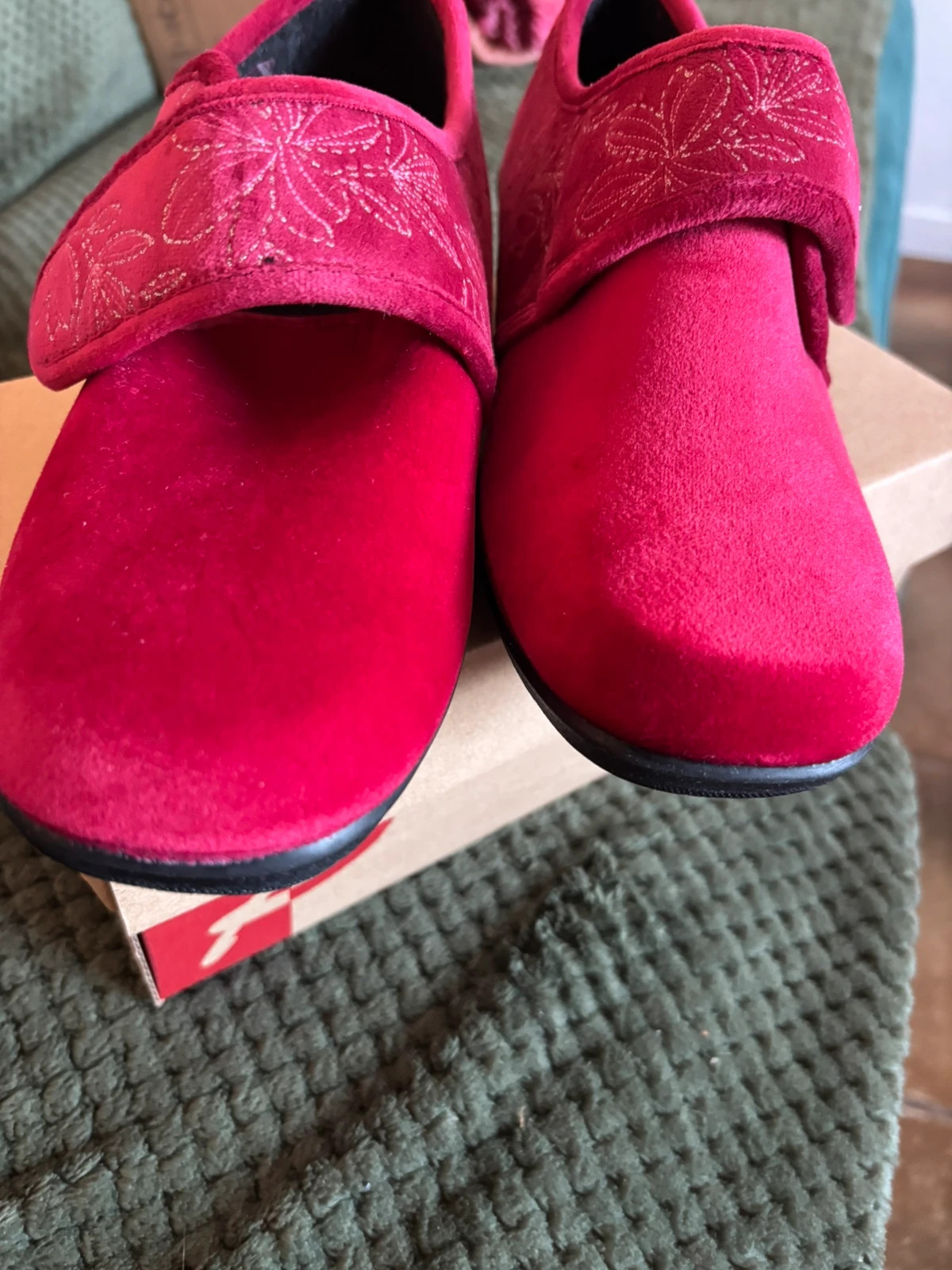 Chaussons femme à scratch – Patrizia Azzi – taille 40 2
