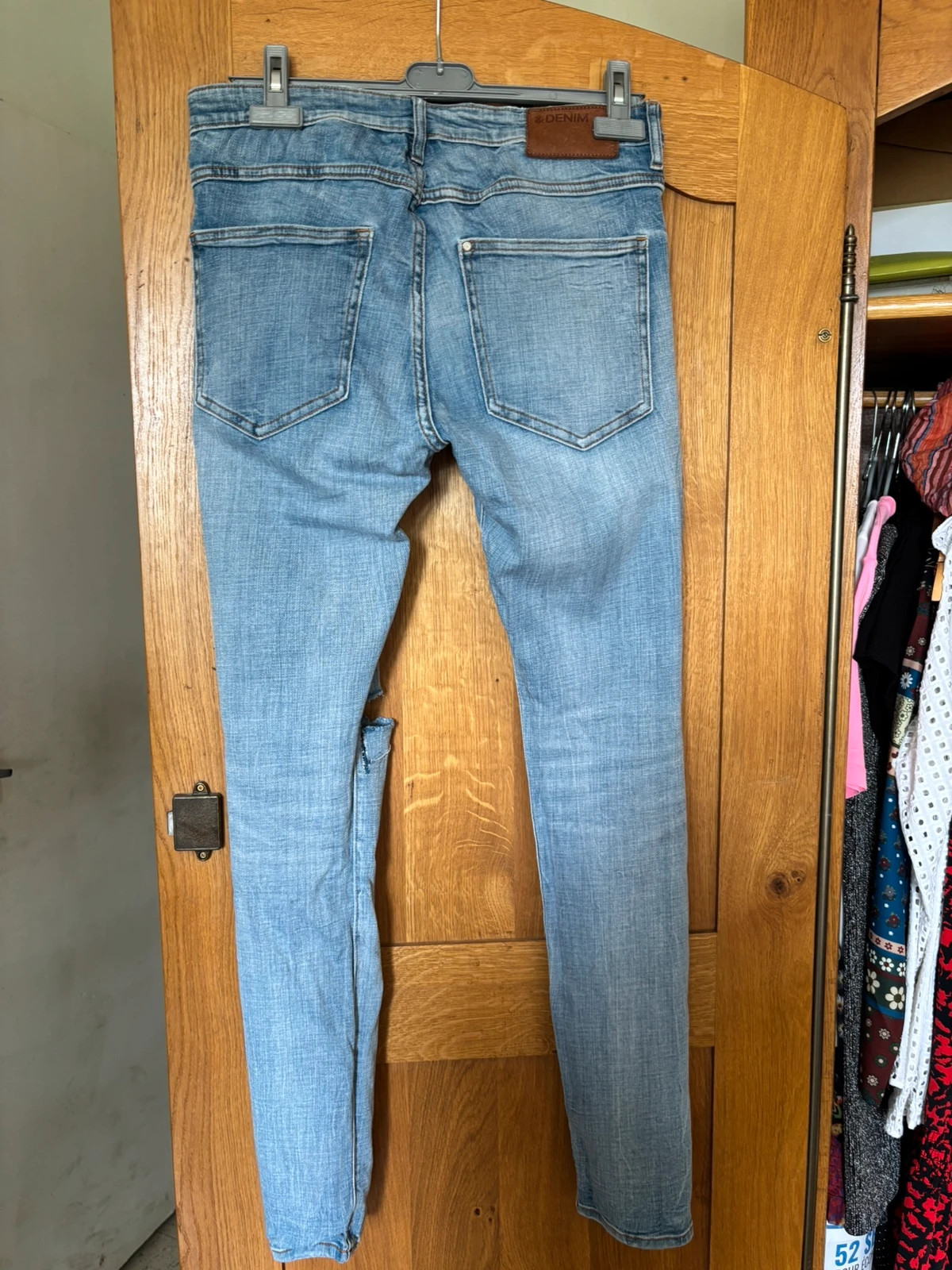 Jean super skinny destroy – H&M – taille W32 | FR 42 2