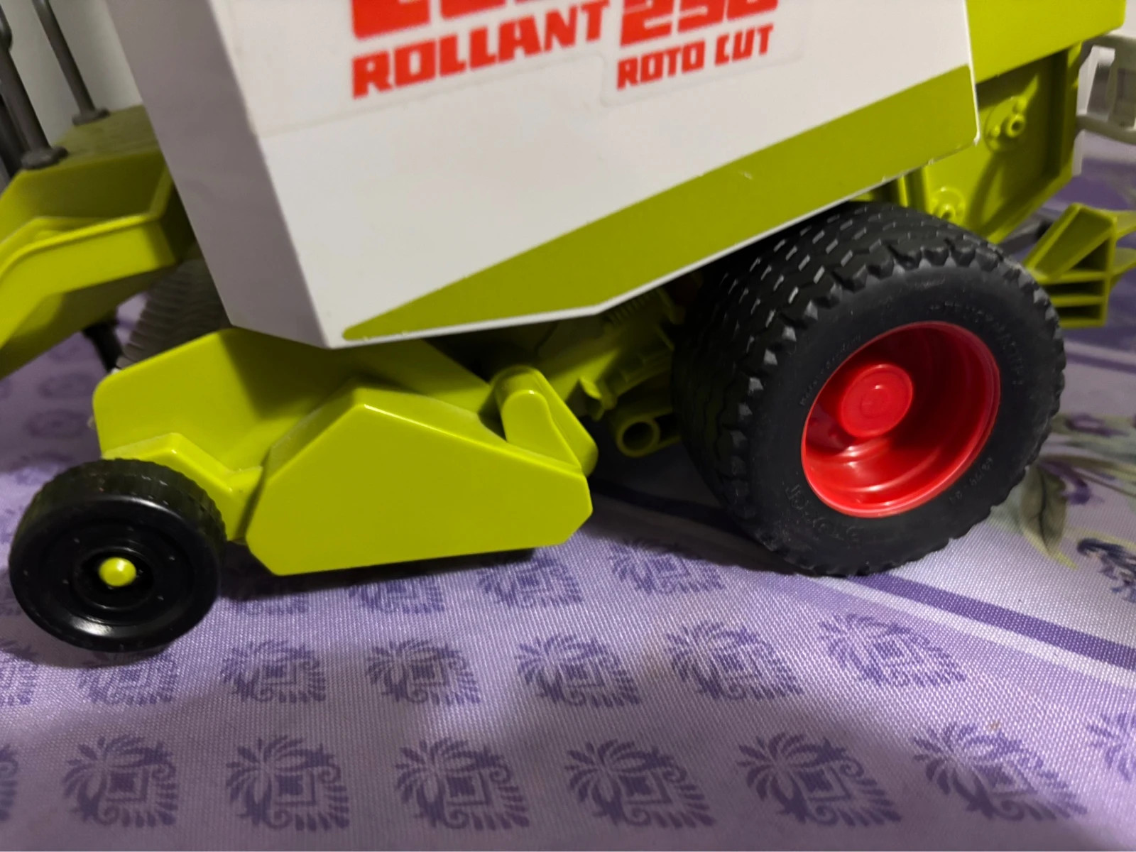 Grosse presse à balles CLAAS – Bruder – taille 5 ans / 110 cm 2