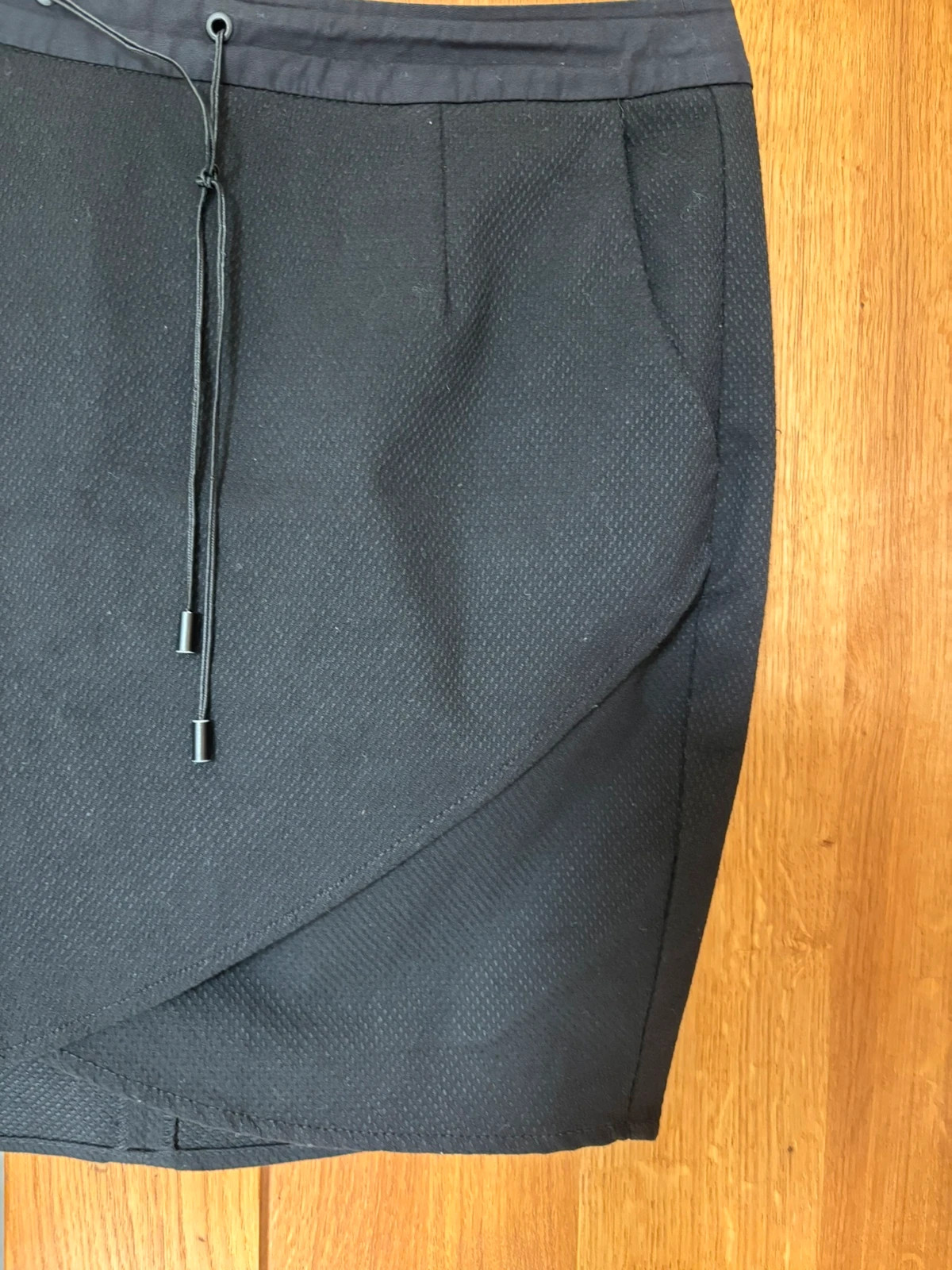 Jupe noire portefeuille asymétrique – EDC by Esprit – taille S / 36 / 8 2