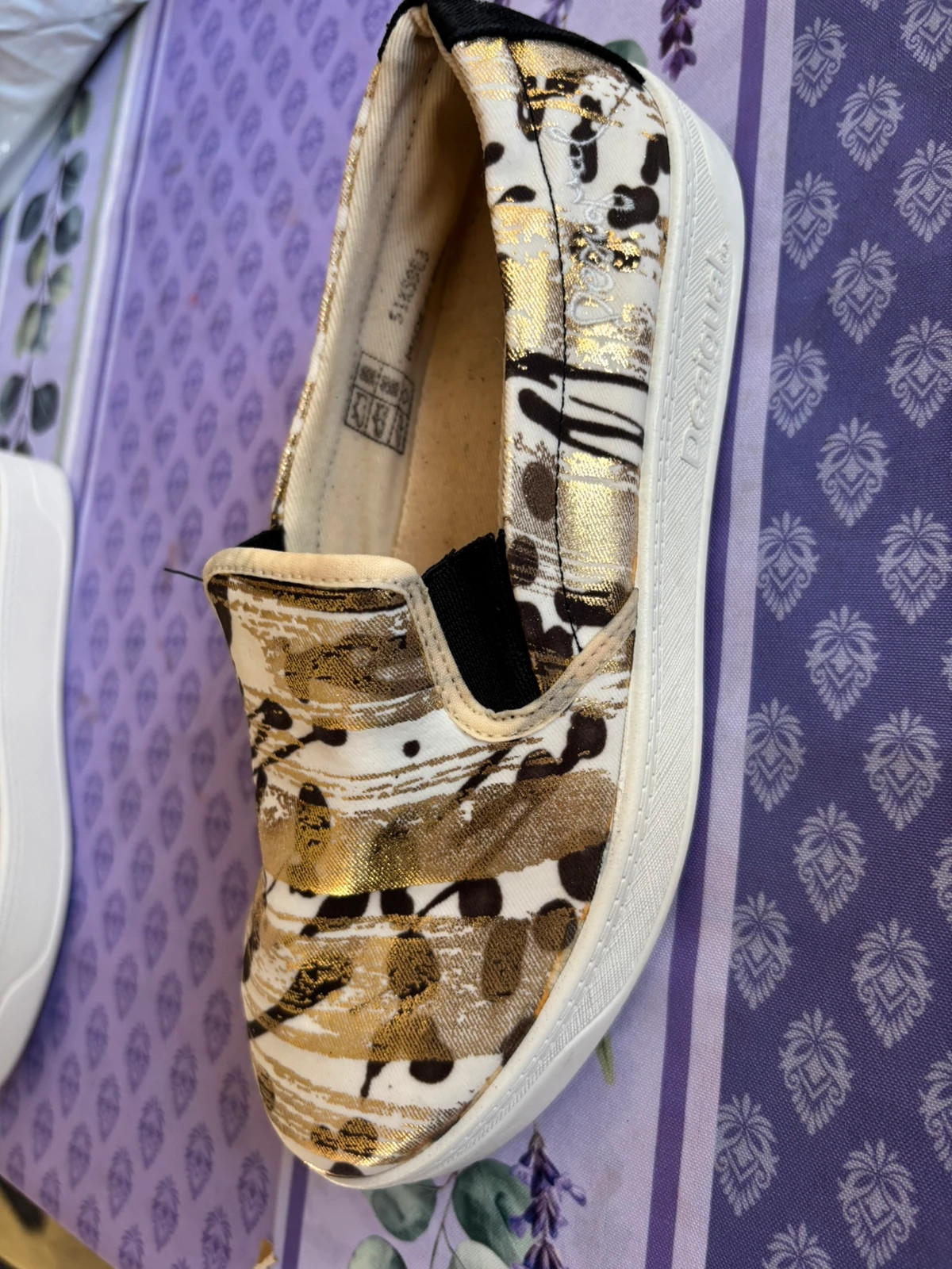 Baskets slip-on imprimées dorées – Desigual – taille 37 4