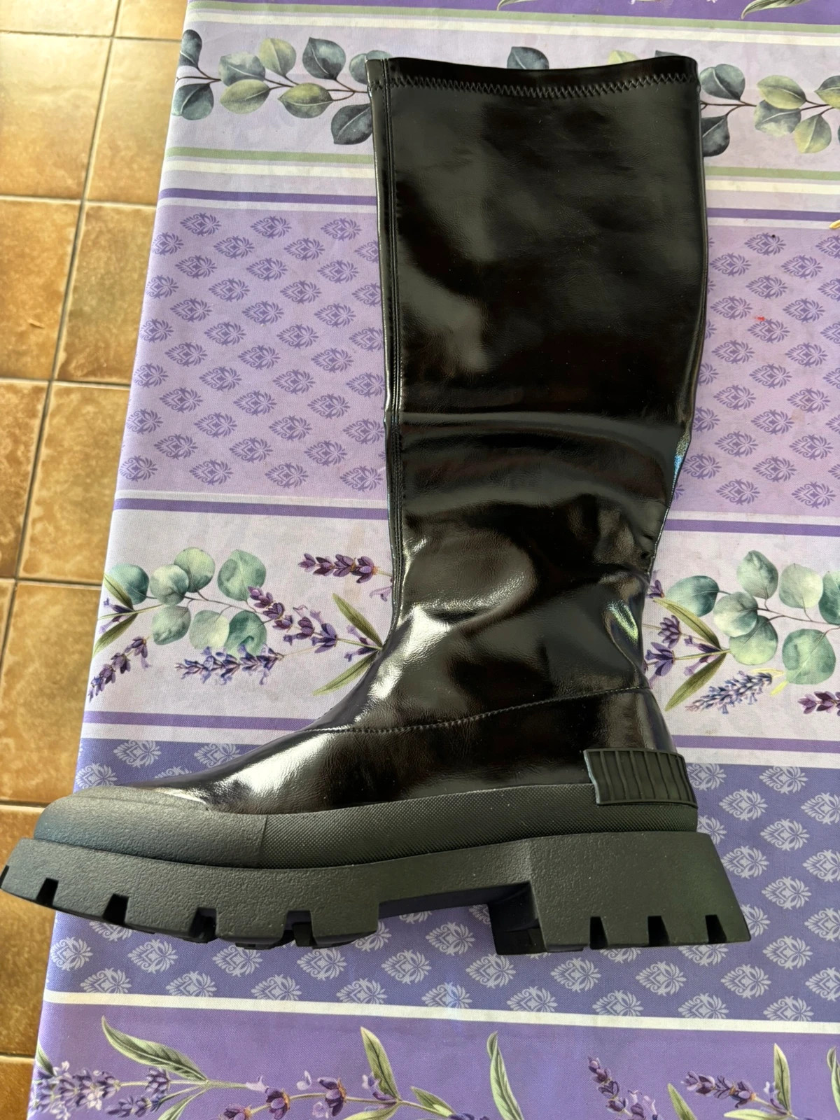 Bottes hautes vernies noires – Merry Scott – taille 40 4