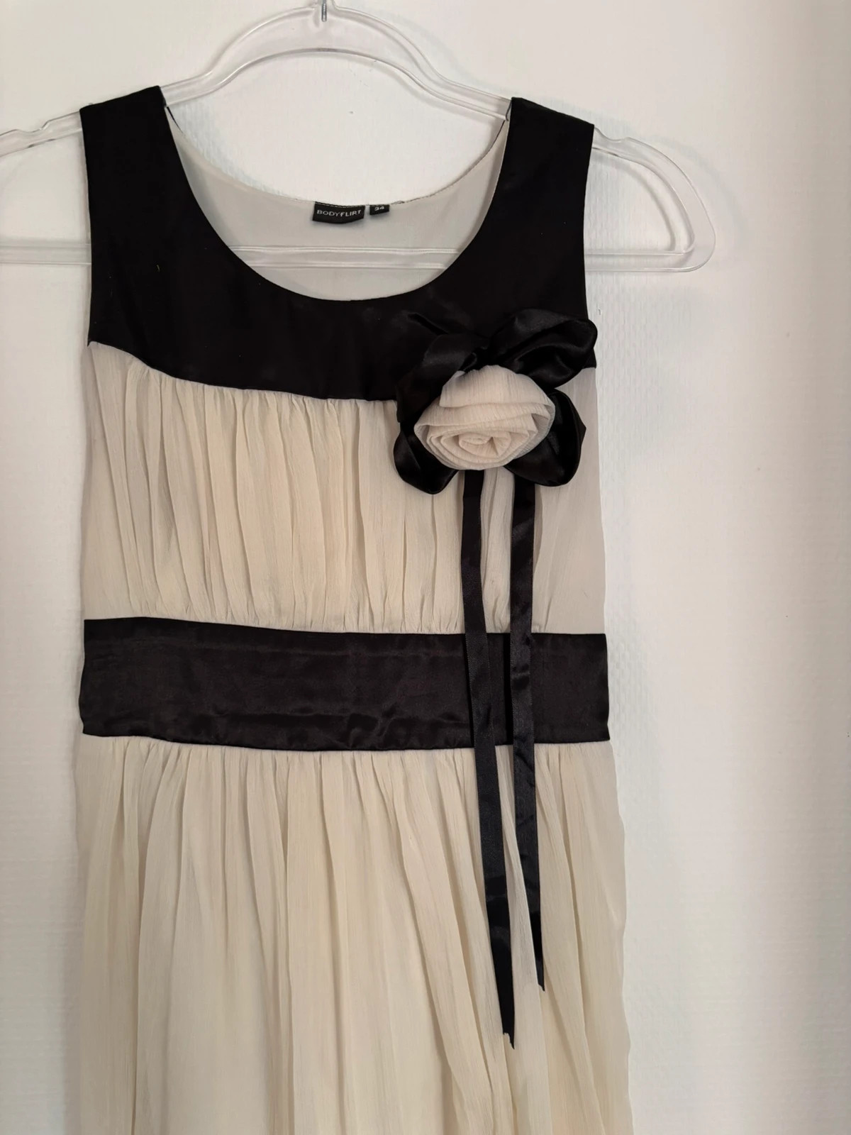 Robe de cérémonie – Bodyflirt – taille XS / 34 / 6 3