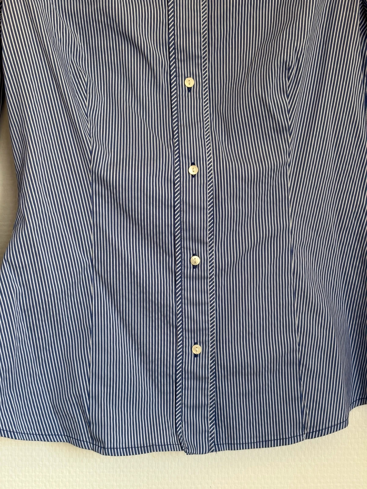 Chemise cintrée à fines rayures – Mango – taille XS / 34 / 6 4