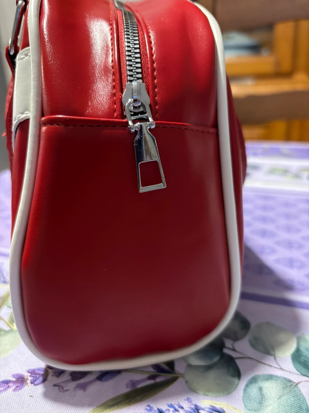 Sac bowling rouge rétro 96 – I am 4