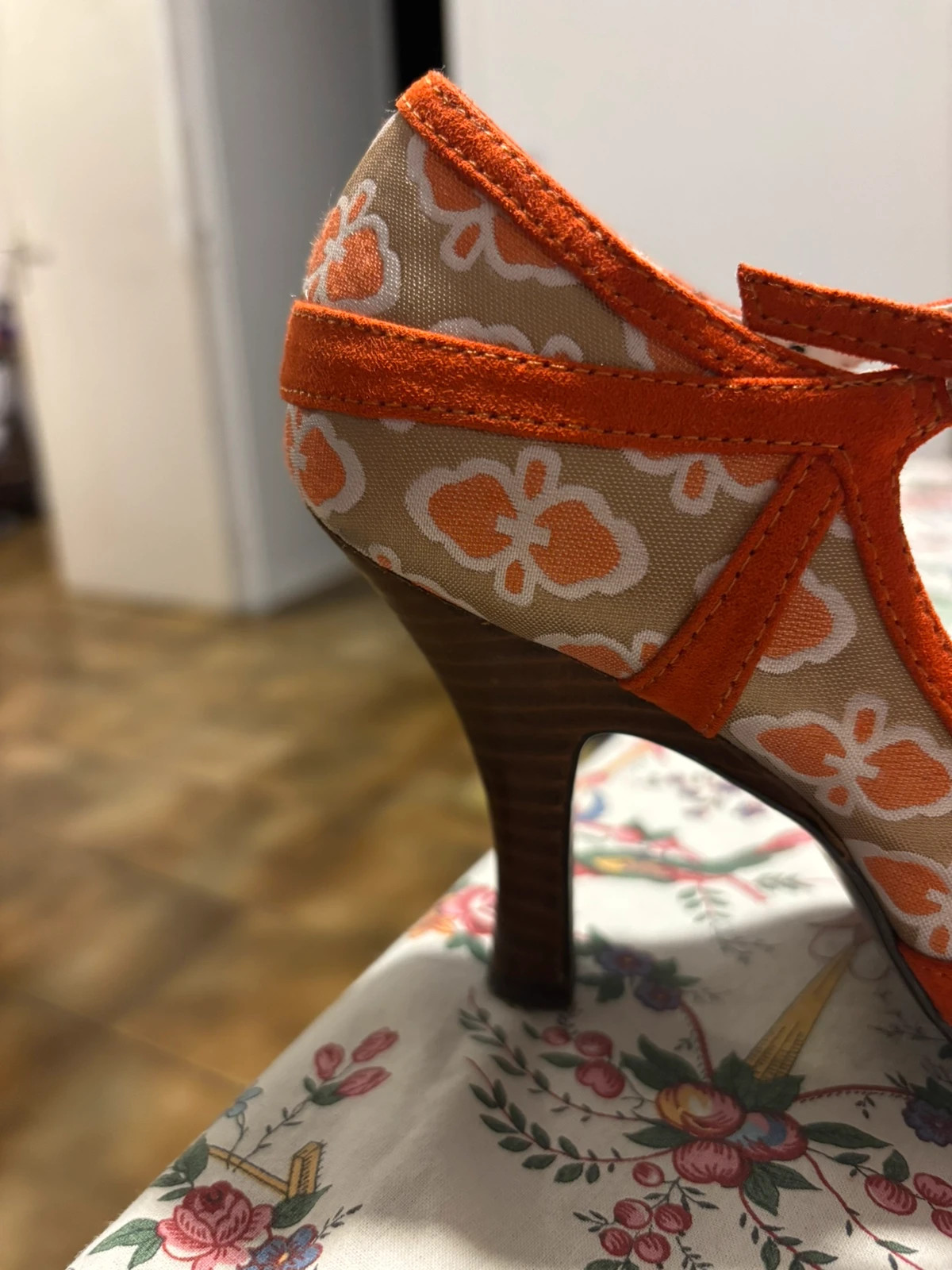 Escarpins rétro à fleur – Ruby Shoo – taille 36 4