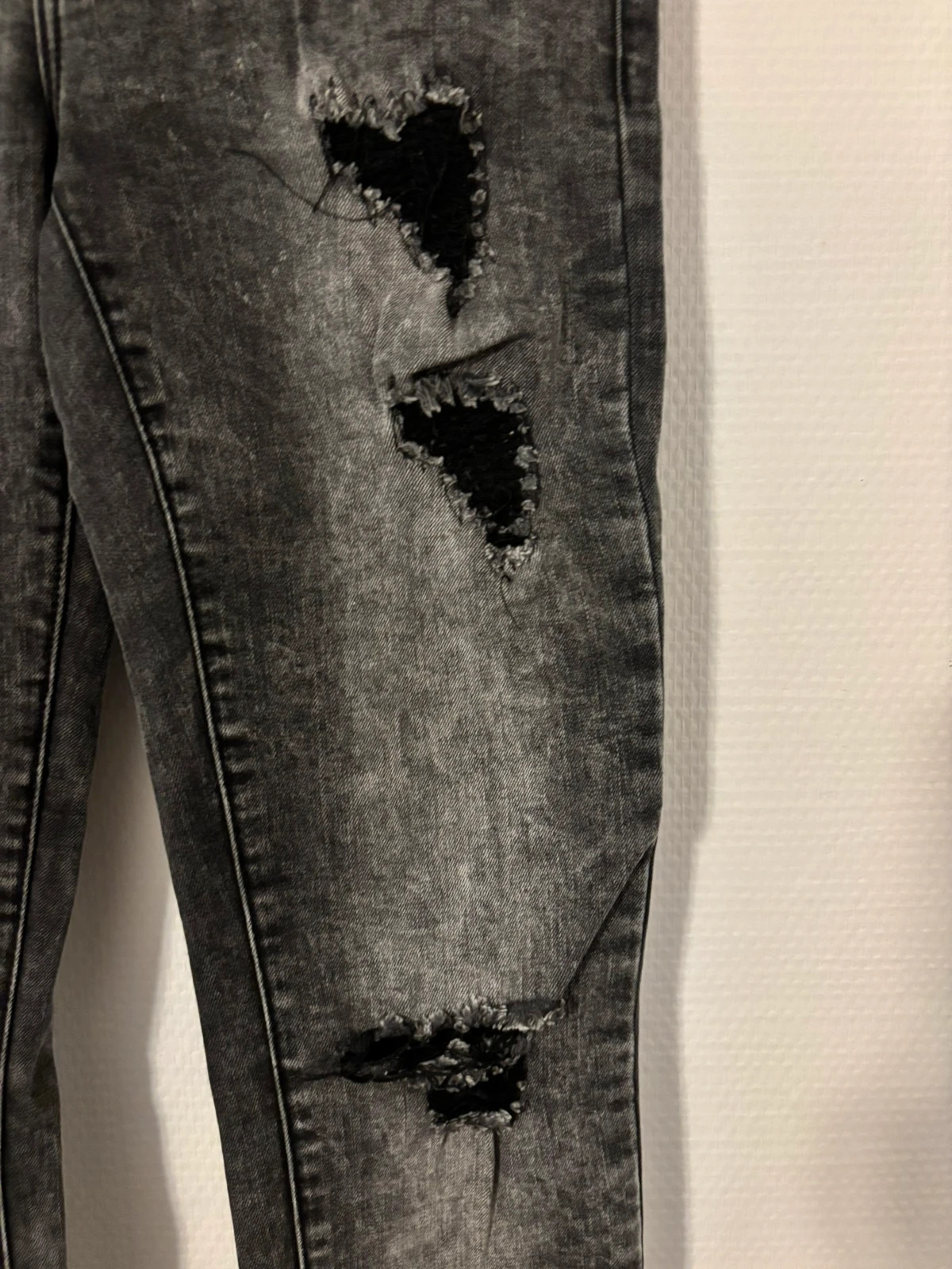 Jean gris destroy – Superdry – taille S / 36 / 8 3