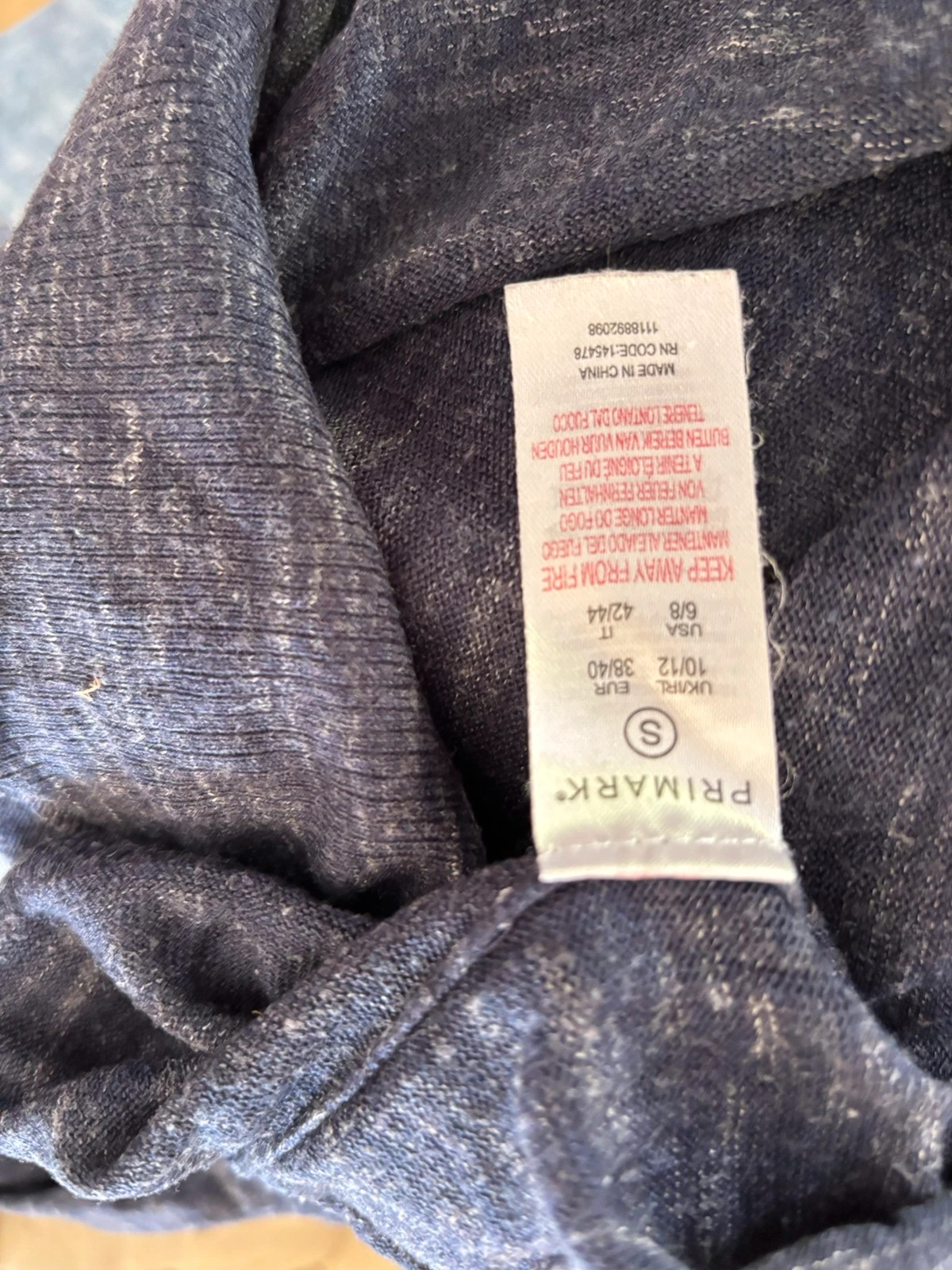 Pull fluide col V – Primark – taille S / 36 / 8 5