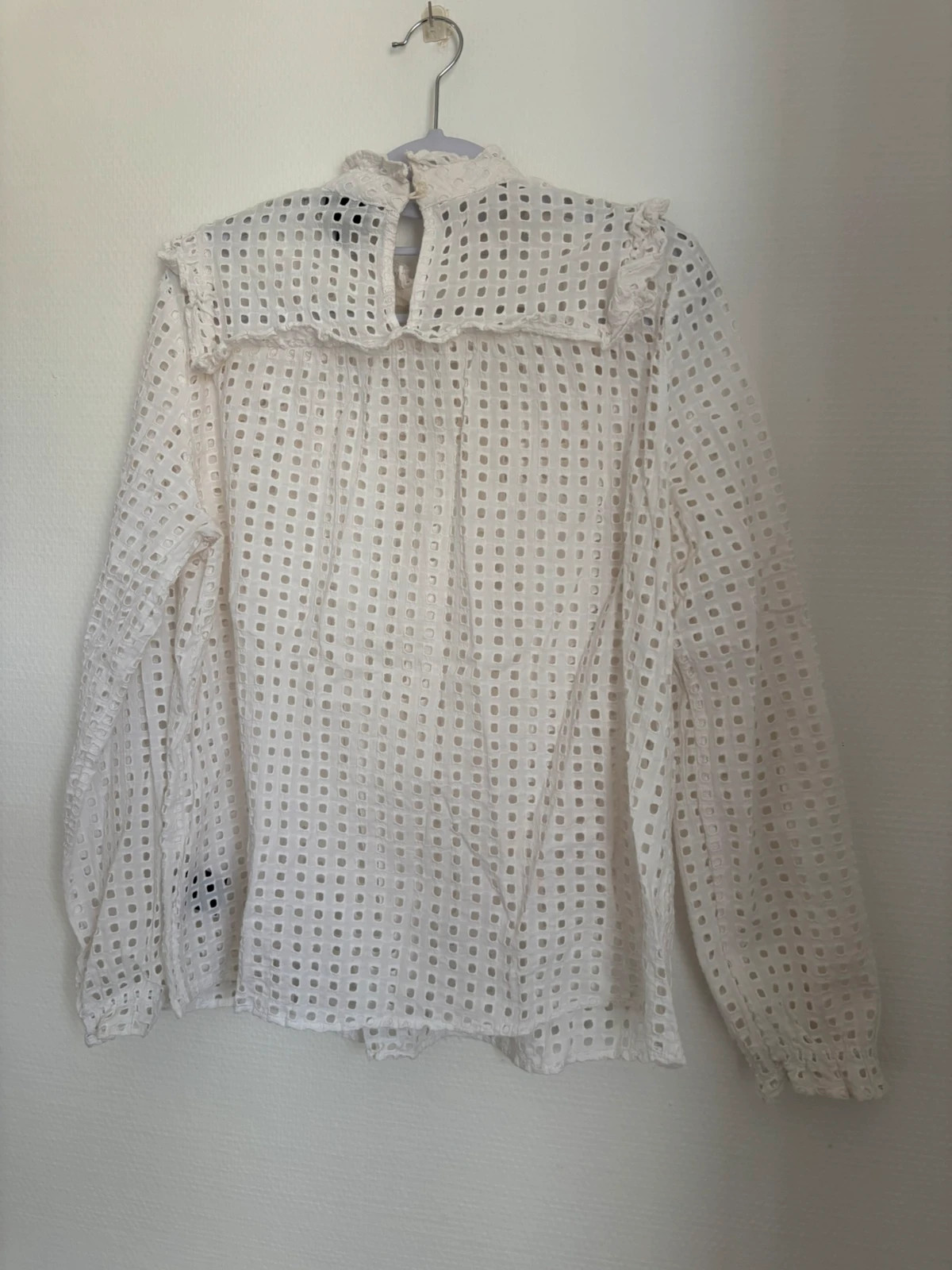Chemisier blanc ajouré à volants – Who What Wear – taille L / 40 / 12 2