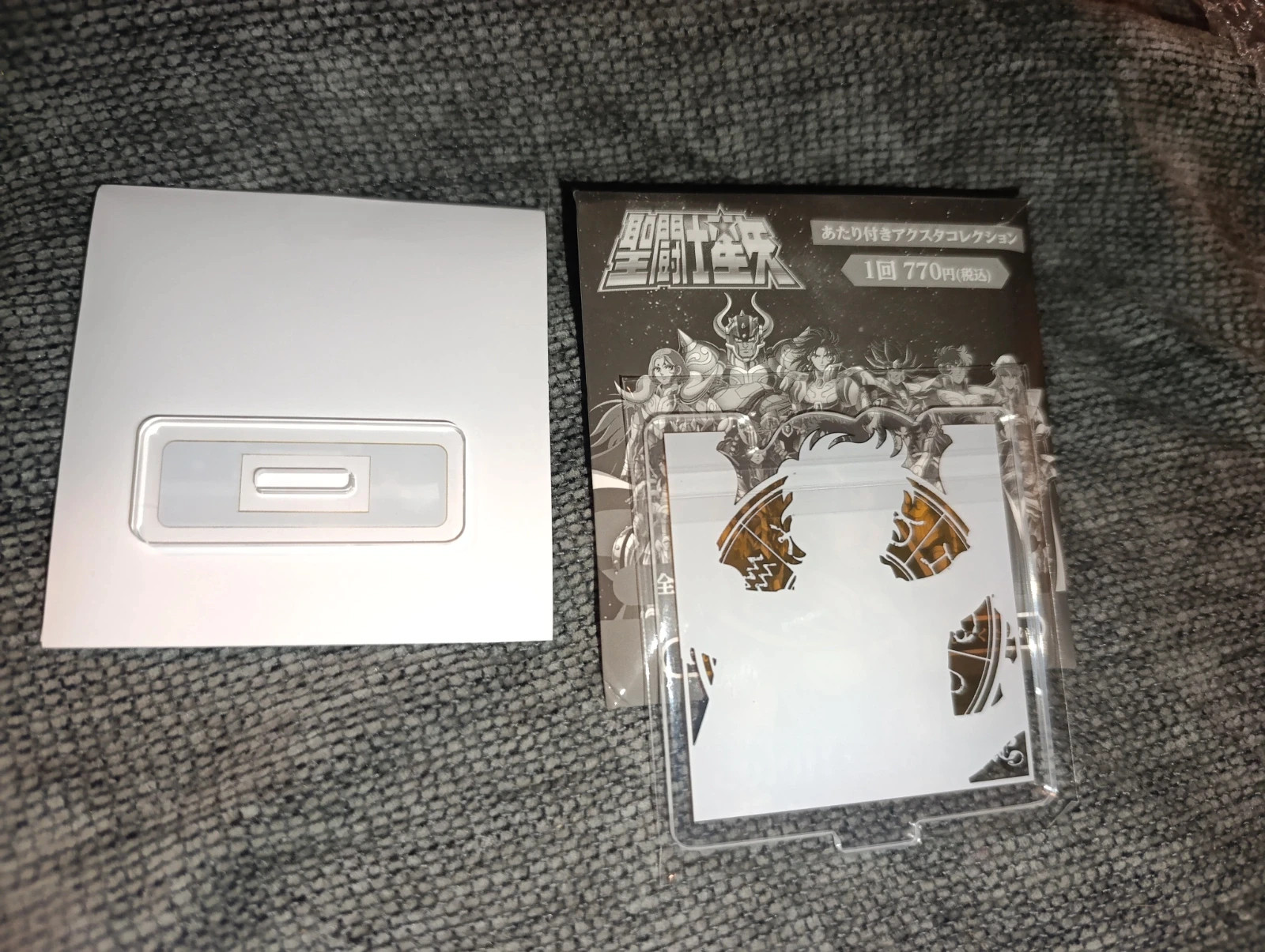 Soporte acrílico cabeza Aiolos Saggitarius. Saint Seiya – Saint Seiya 2