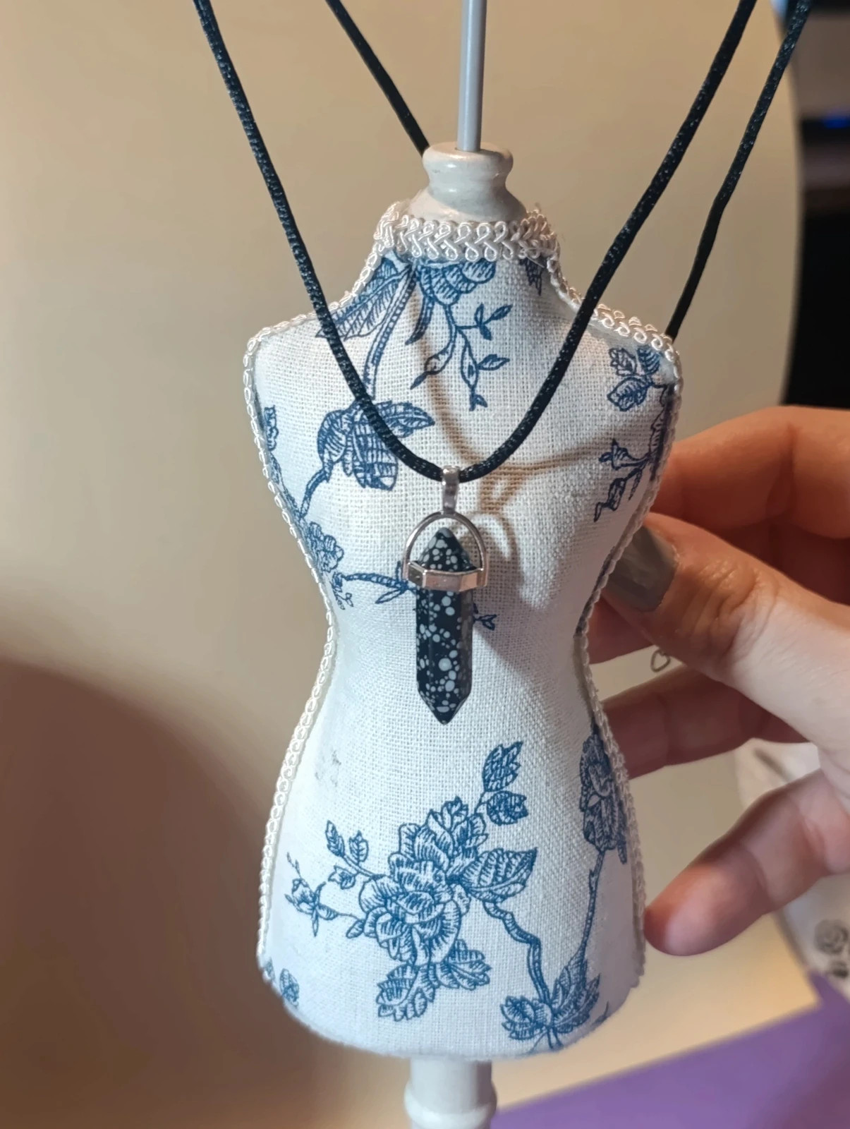Collar piedra obsidiana negra moteada 58 cms – COLLAR 4