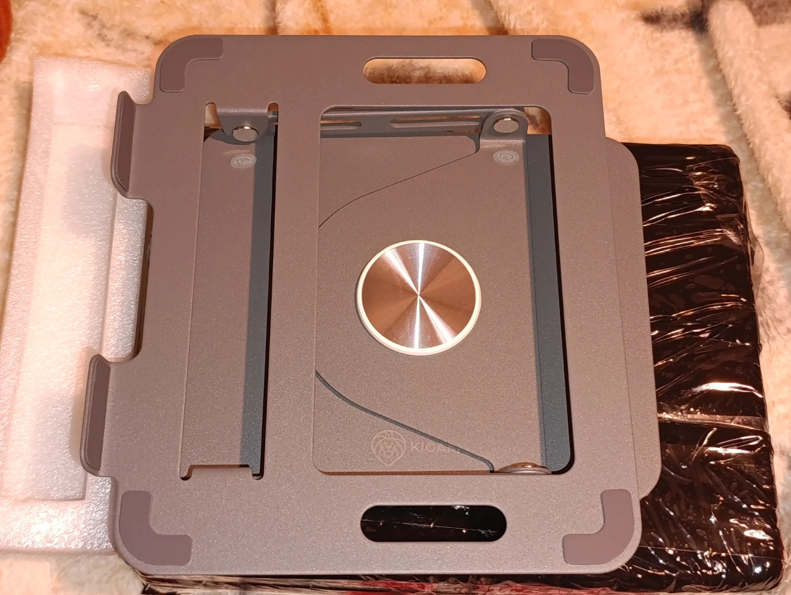 Soporte magnético Kigam para tablets y portátiles – Kigam 5