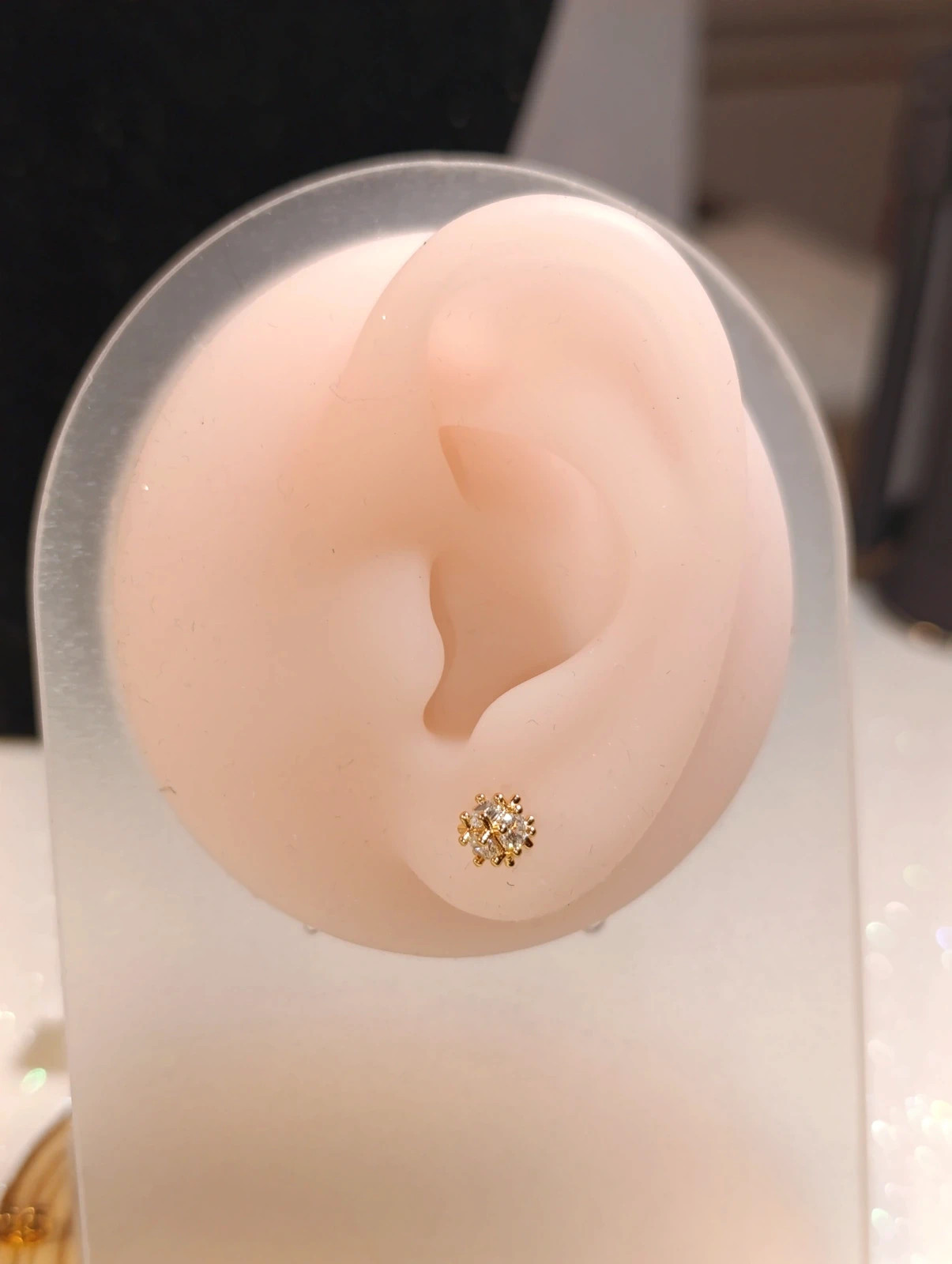 Aretes oro laminado y circonitas de Elena Joyas – Elena joyas 2