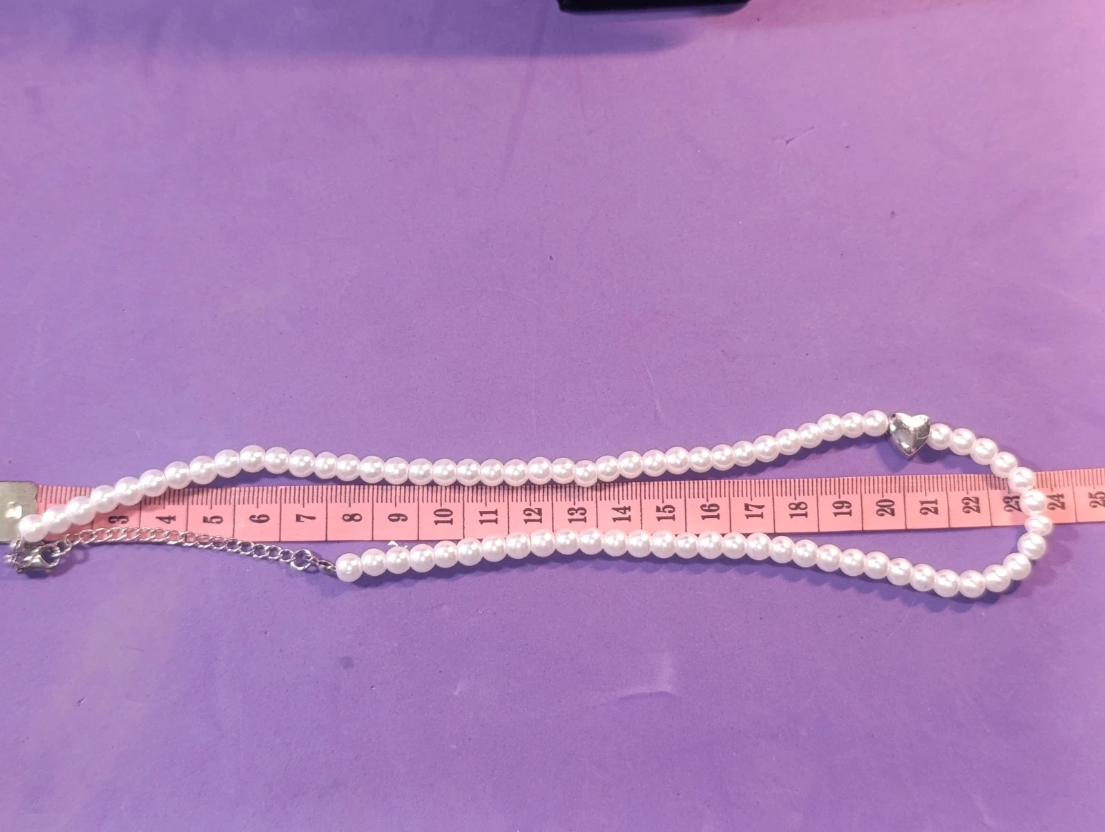 Collar perlas sinteticas con corazón de acero Lina. 48 cms – Lina 4