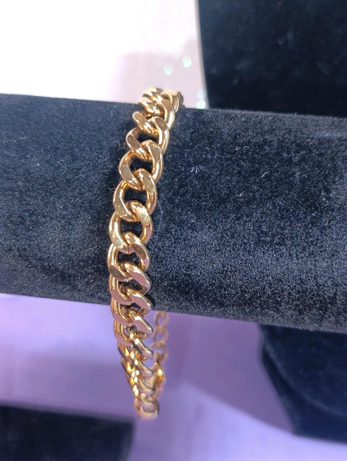 Pulsera eslabones entrelazados barbados acero dorado 23 cms