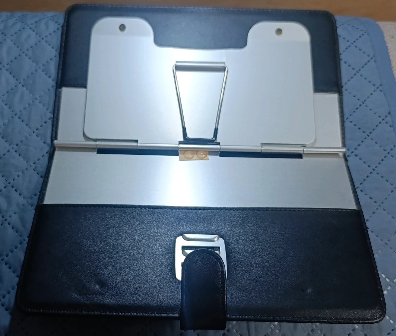 Soporte Laptray Stand para Tablets/Portátiles – laptray stand 5