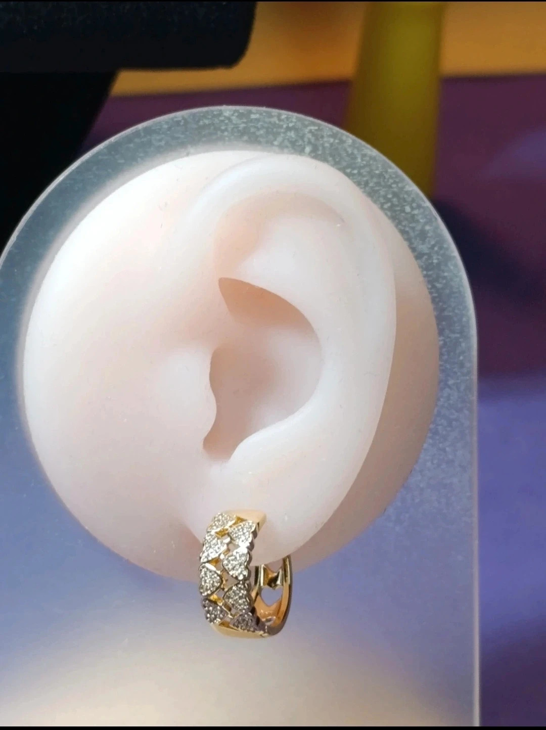 Pendientes de acero dorado, circonitas y diseño corazones – Pendientes – taille Taille unique 4
