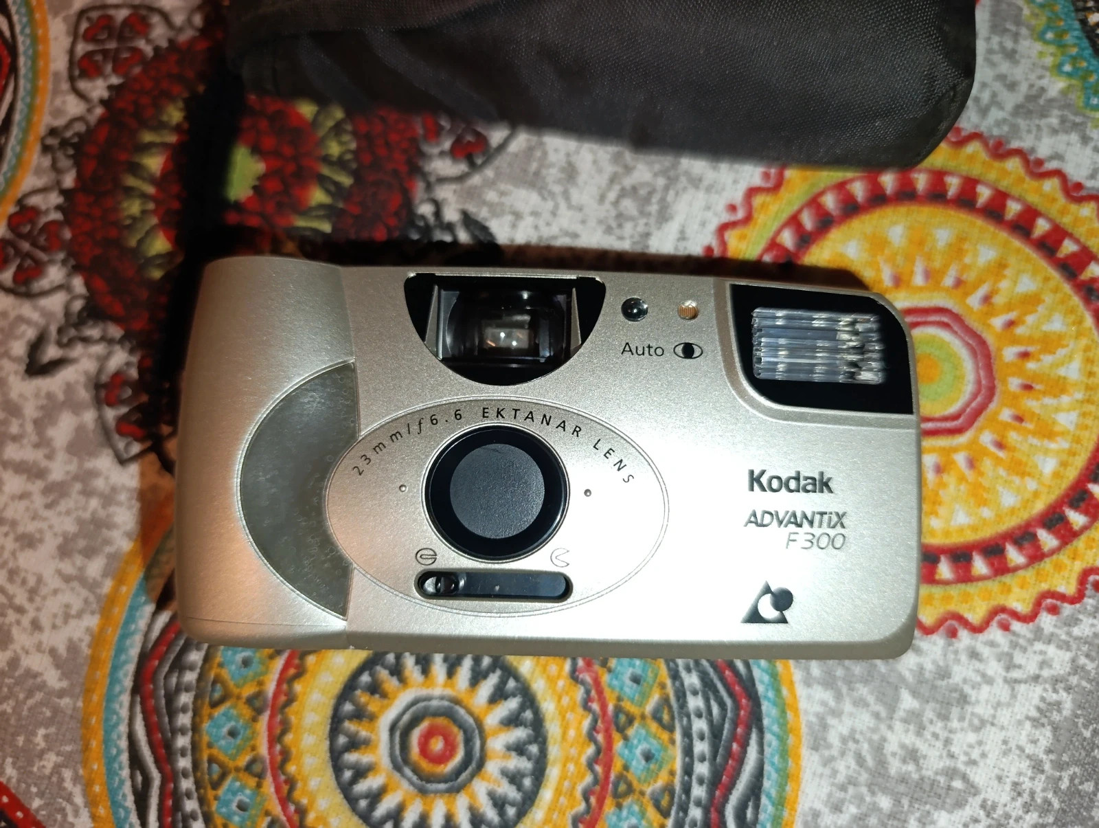 Camara compacta analogica Kodak Advantix F300 Plata