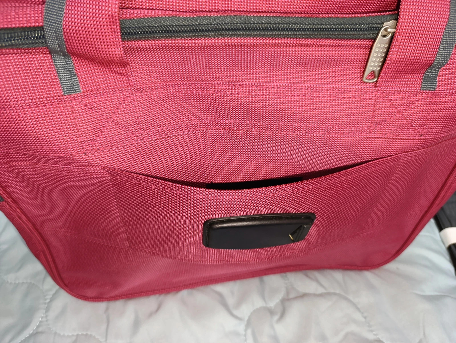 Bolsa de viaje John Travel roja y gris – John Travel 3