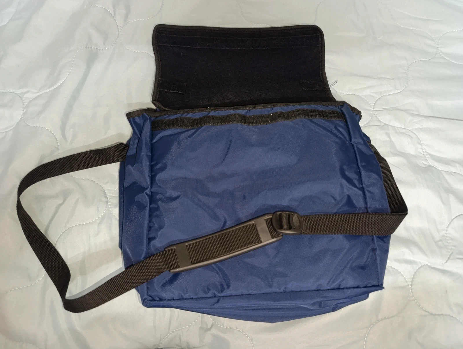 Maletin medico Puritan Bonnett azul marino – puritan bennett 2