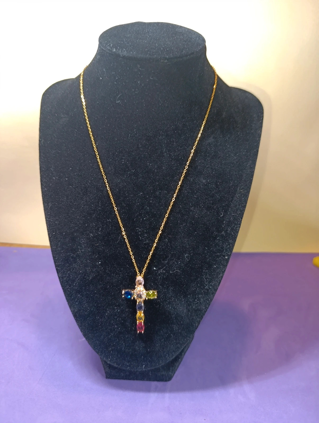 Collar acero dorado Cruz Multicolor 46 cms