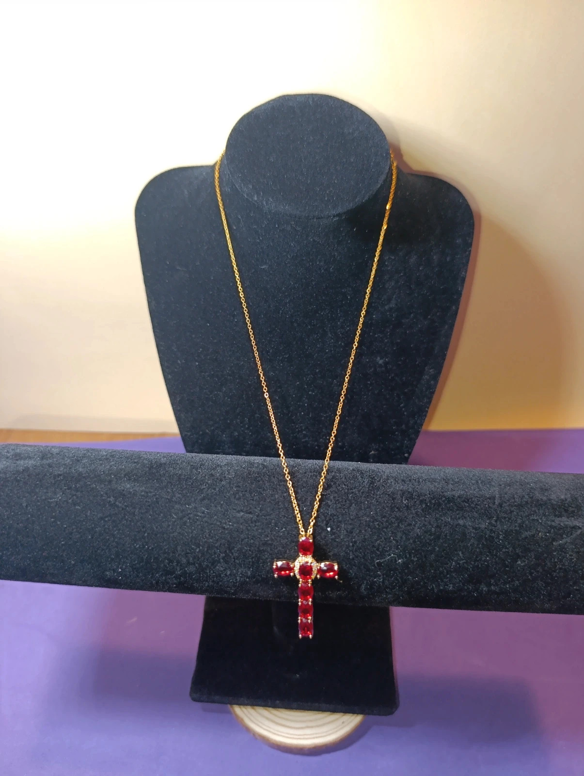Collar acero dorado con Cruz Roja 46 cms – COLLAR 4