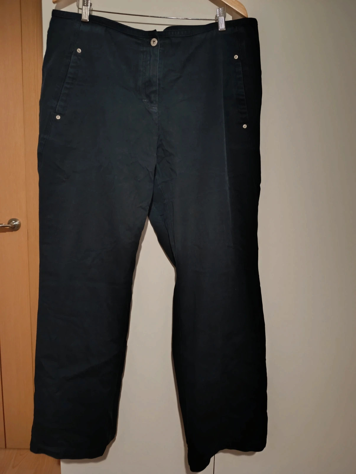 Pantalón Elisabeth T.52 – Elisabeth – taille XXXL / 46 / 18