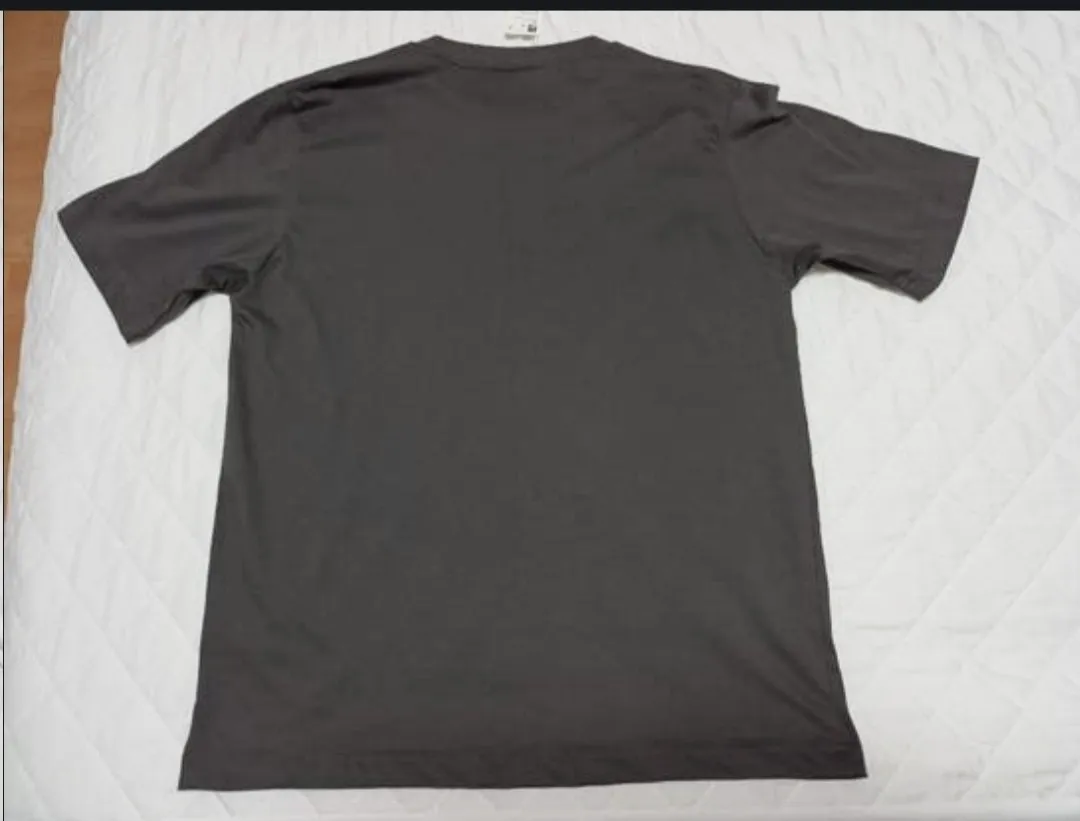 Camiseta gris GU Super Shogun talla M – Uniqlo – taille M 4
