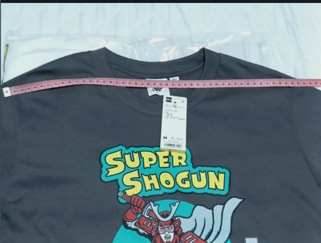 Camiseta gris GU Super Shogun talla M – Uniqlo – taille M 7