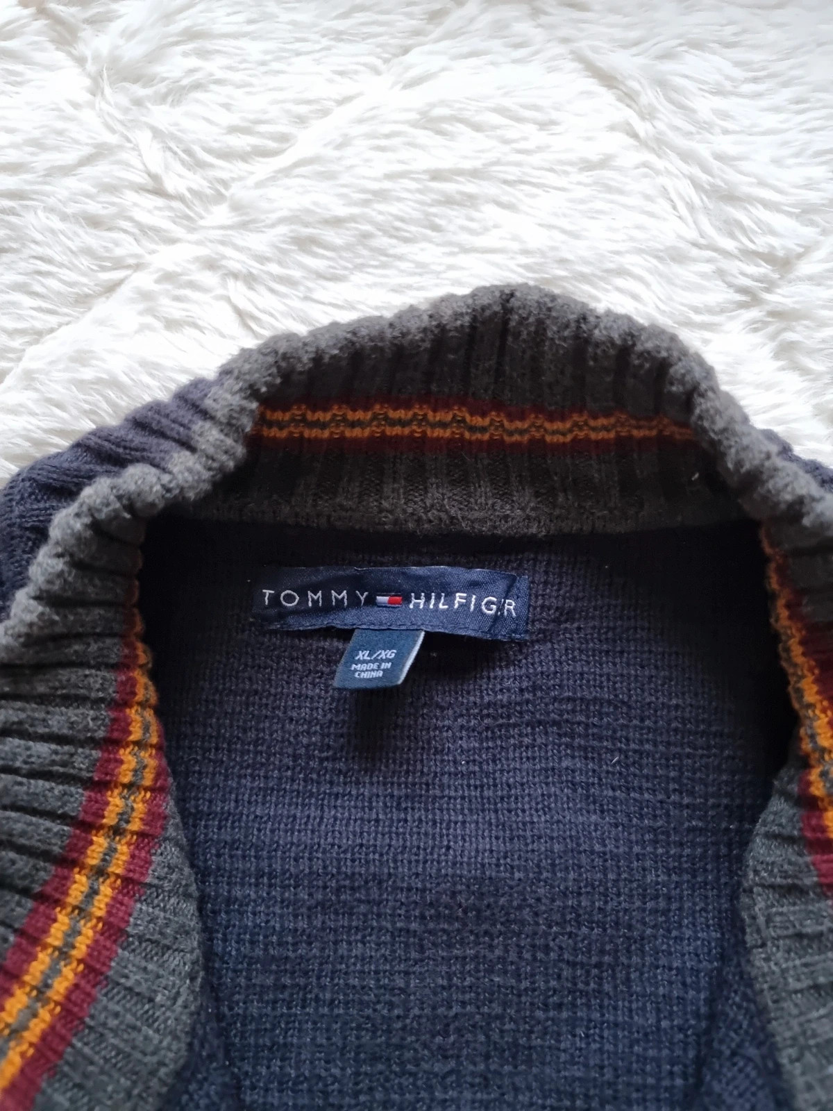 Gilet Tommy hilfiger brodé taille:L/XL – Tommy Hilfiger – taille XL 3