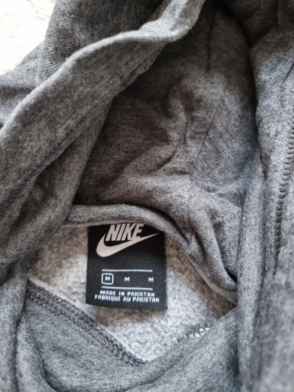 Pull Nike brodé taille :M – Nike – taille M 3