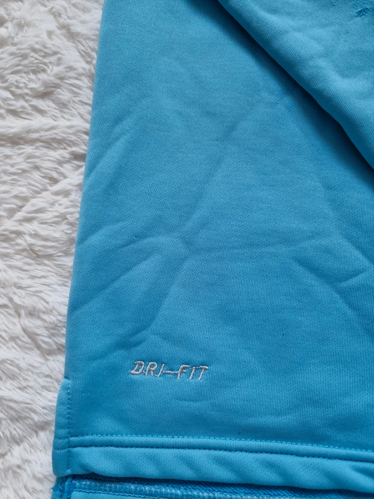 Pull Nike taille:M – Nike – taille M 4