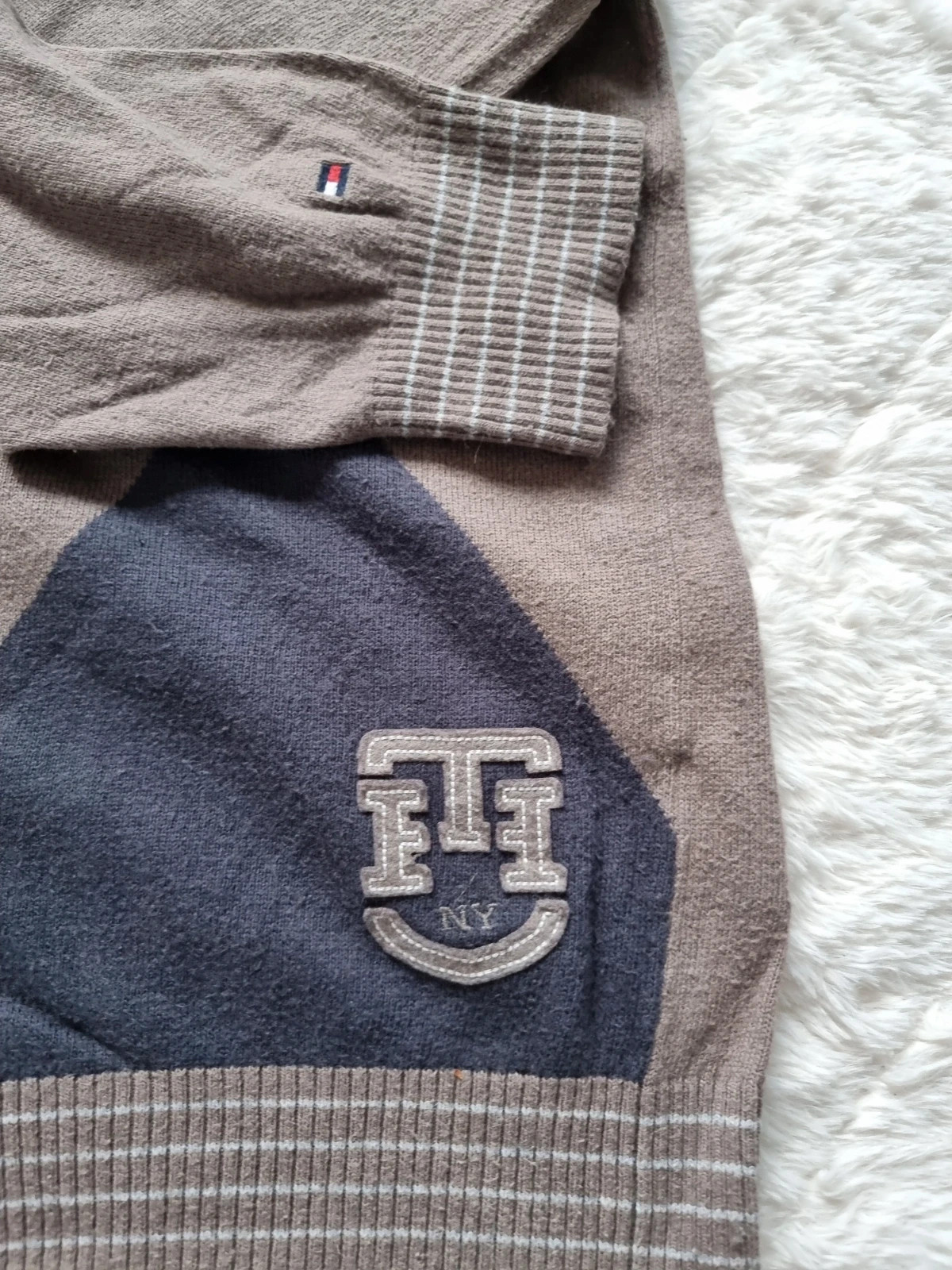 Pull tommy hilfiger taille 14ans – Tommy Hilfiger – taille 14 ans / 164 cm 2