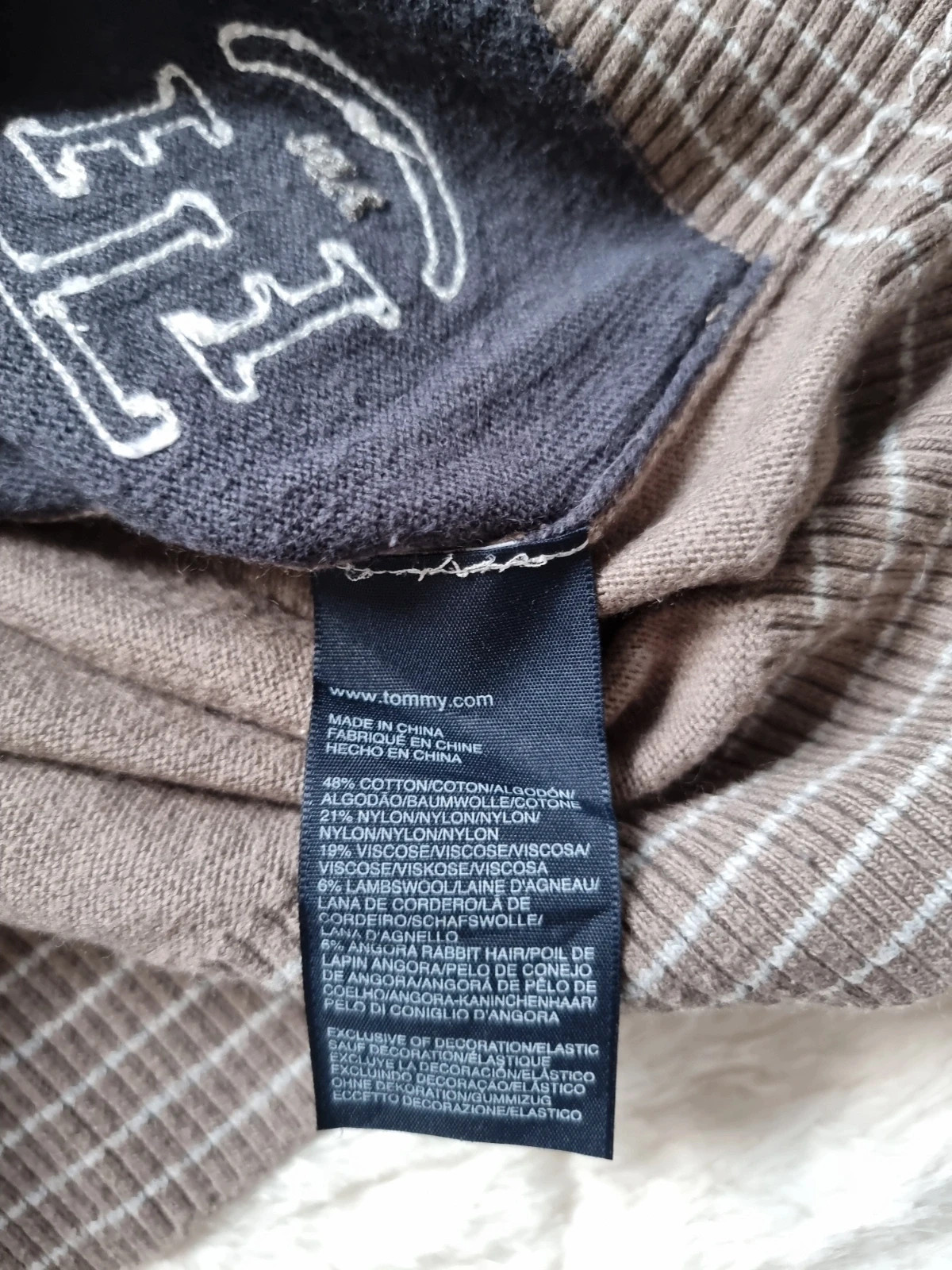 Pull tommy hilfiger taille 14ans – Tommy Hilfiger – taille 14 ans / 164 cm 5
