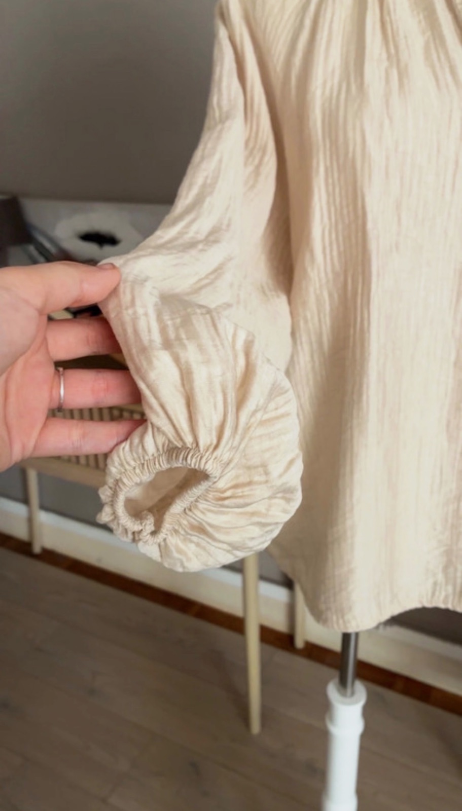 Blouse fluide texturée beige à nouer – Bellerina – taille Taille unique 5