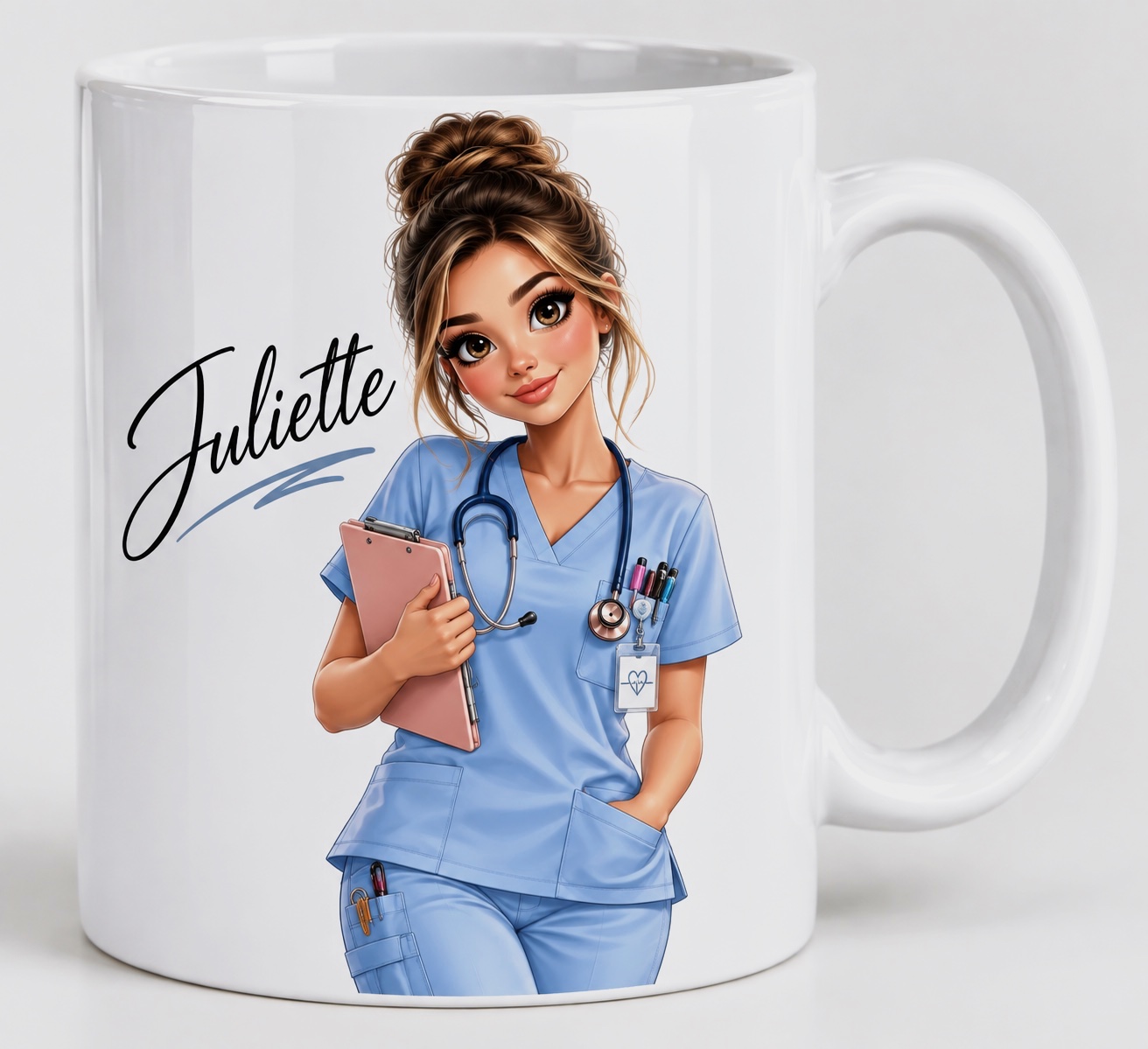 Mug personnalisé Juliette infirmière bleu clair