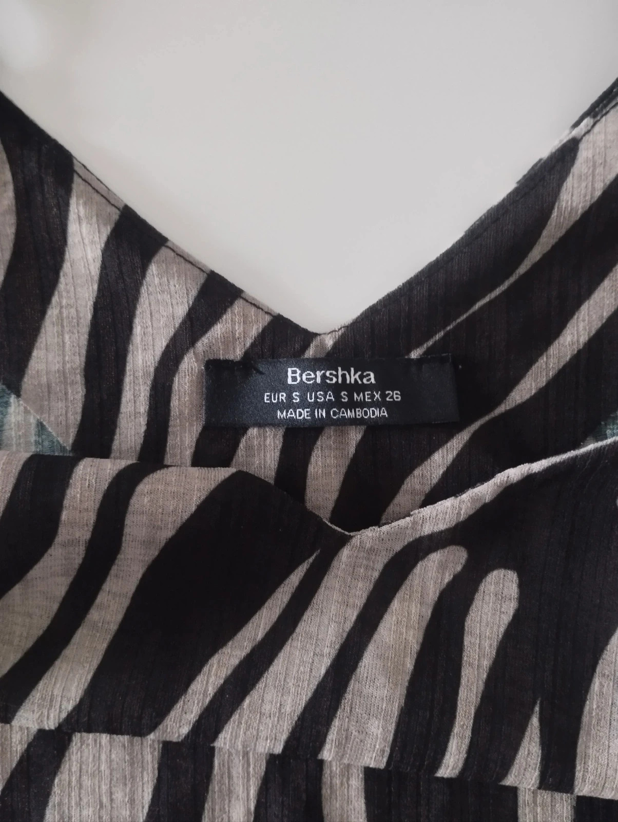 Camiseta tirantes cebra, Bershka. Talla XS. 🦓 – Bershka – taille XS / 34 / 6 2