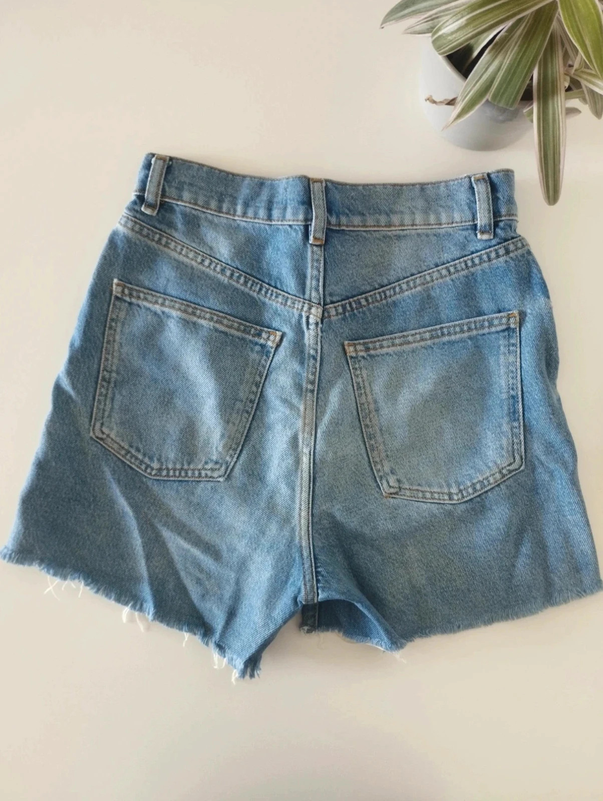 👖 Shorts Vaqueros Zara - Bajo Deshilachado - Talla 32 – Zara – taille XXS / 32 / 4 2
