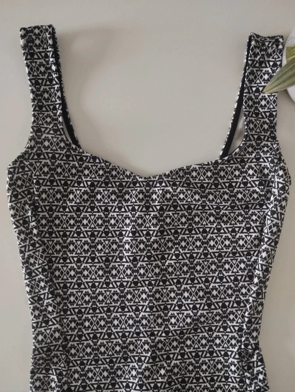 🖤 Vestido Midi Ajustado Bershka Geométrico. Talla XS – Bershka – taille XS / 34 / 6 2