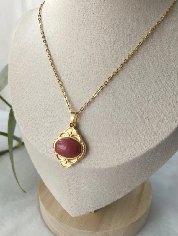 Collar piedra roja, acero inoxidable. Estilo vintage 2