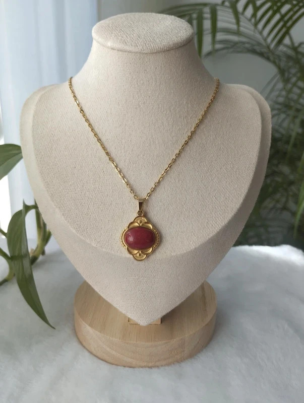 Collar piedra roja, acero inoxidable. Estilo vintage 3
