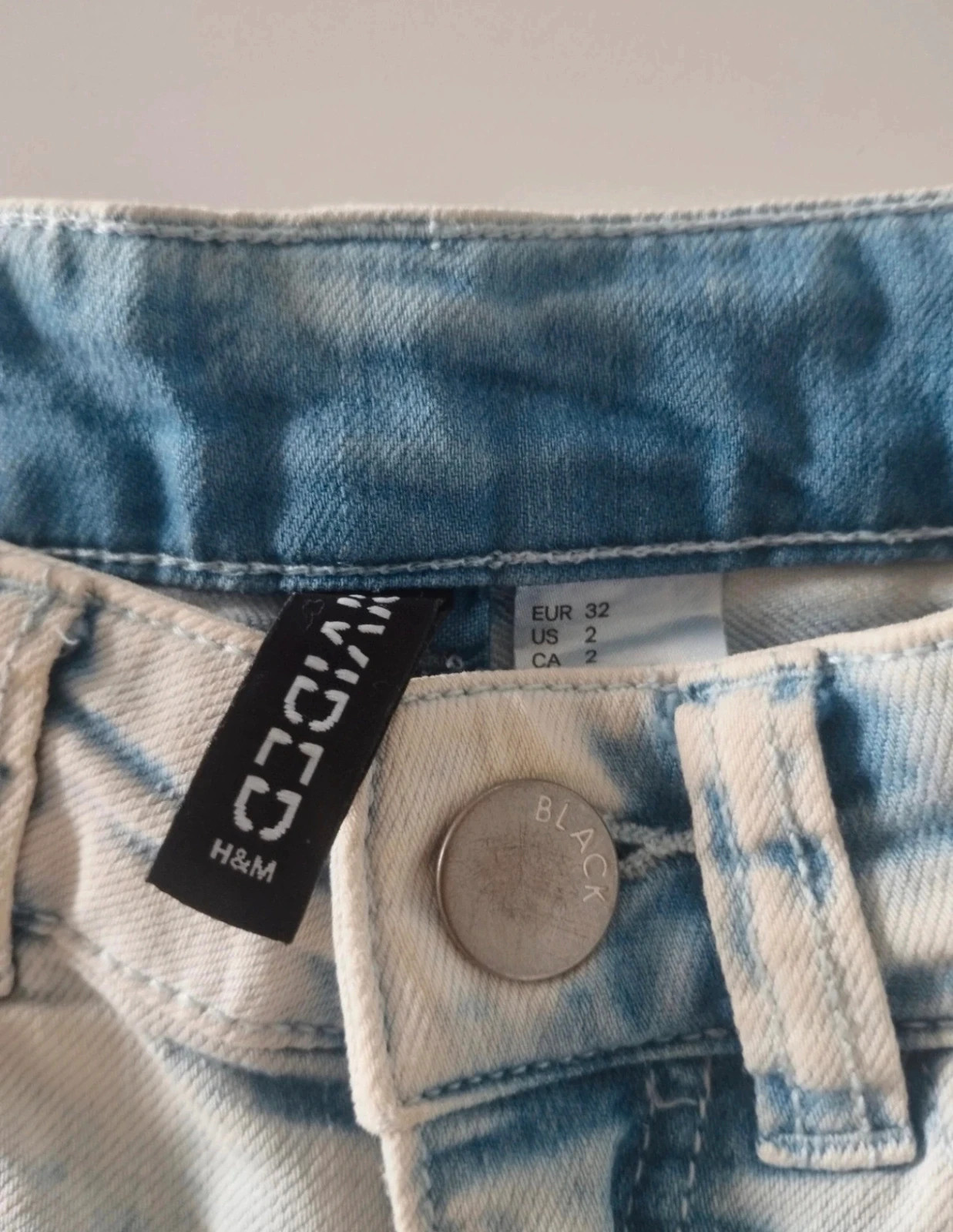 🌊 Shorts Vaqueros Nevados H&M Divided - Talla 32 (XS) - Estilo Y2K – H&M – taille XXS / 32 / 4 3